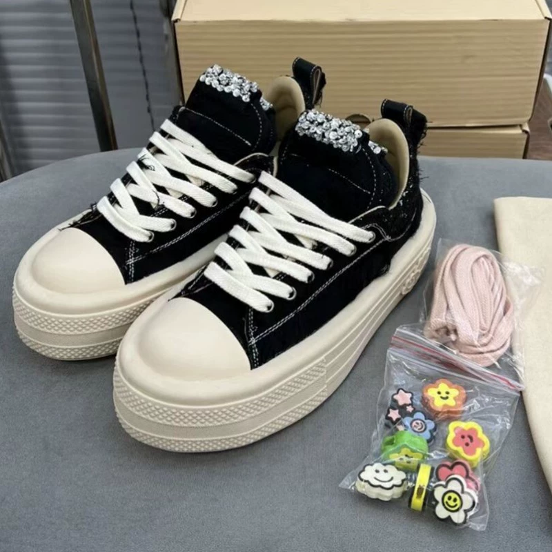 Cloth white shoes, casual footwear platform, sneakers, flowered