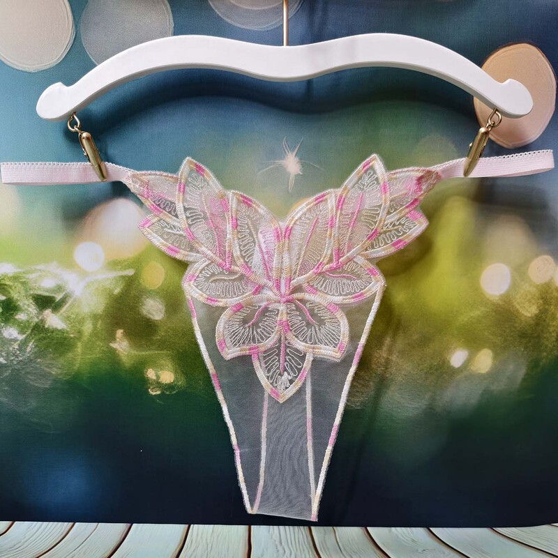 Private Garden Embroidered Thong Mesh See-Through Soft Temptation Comfortable Elastic Bottoming T-Pants for Women