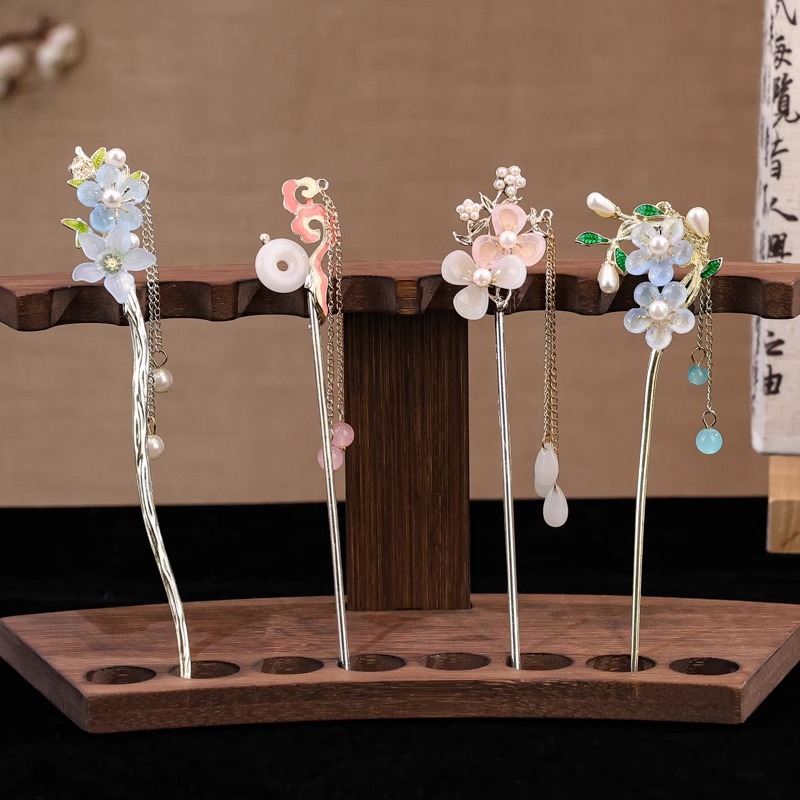Nueva horquilla china 2025 nuevo estilo estilo antiguo horquilla mujer falda de cara de caballo de alta calidad estilo nacional horquilla de madera paso a paso horquilla tocado