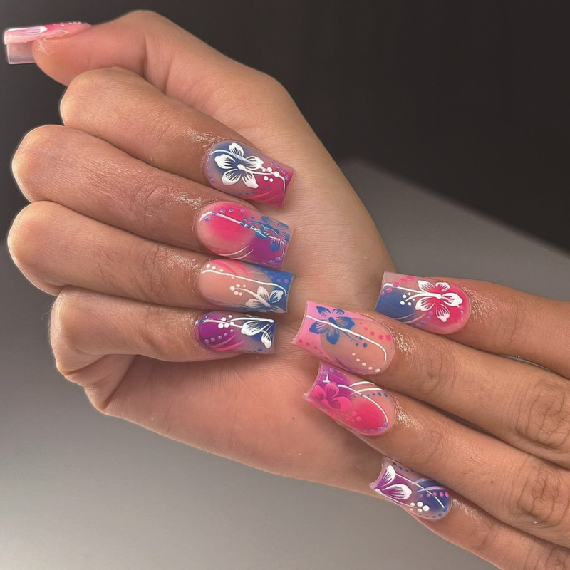 Color Snob Simple French Flower Design Finished Wear Nail Art Patch Foreign Trade Fashion Fake Nail Color Snob Simple French Flower Design Finished Wear Nail Art Patch Foreign Trade Fashion Fake Nail