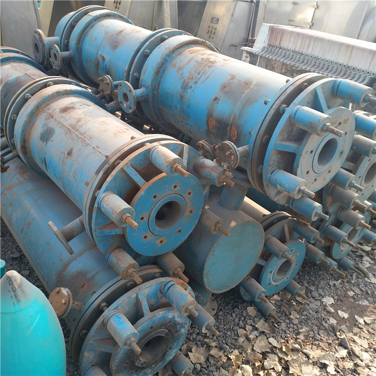 销售二手浓缩蒸发器 列管冷凝器12方钛材 工业蒸汽换热器