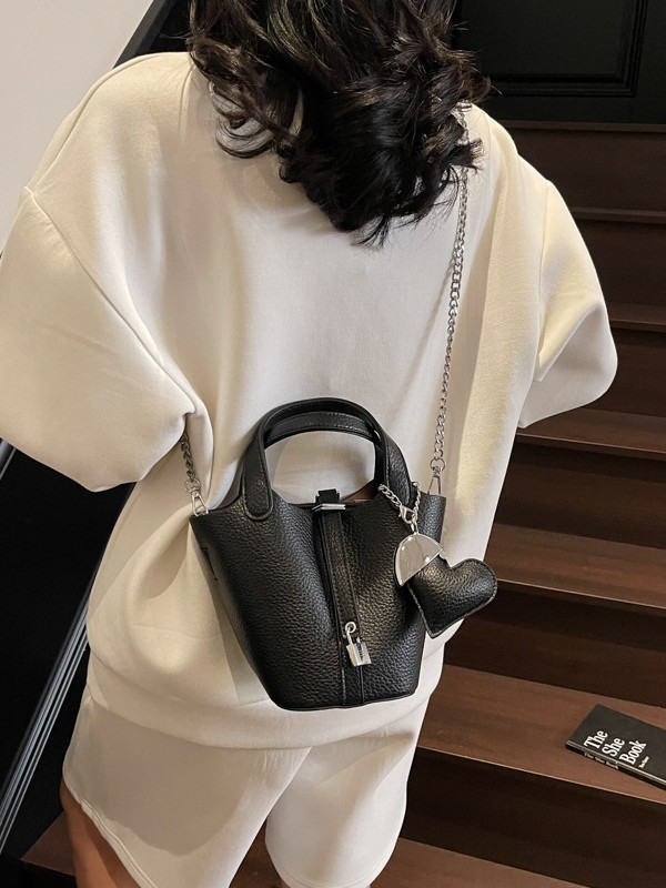 Bolso de madre de cubo de ocio simple para mujer 2025 versión coreana del nuevo bolso de mensajero exquisito de textura de moda ins
