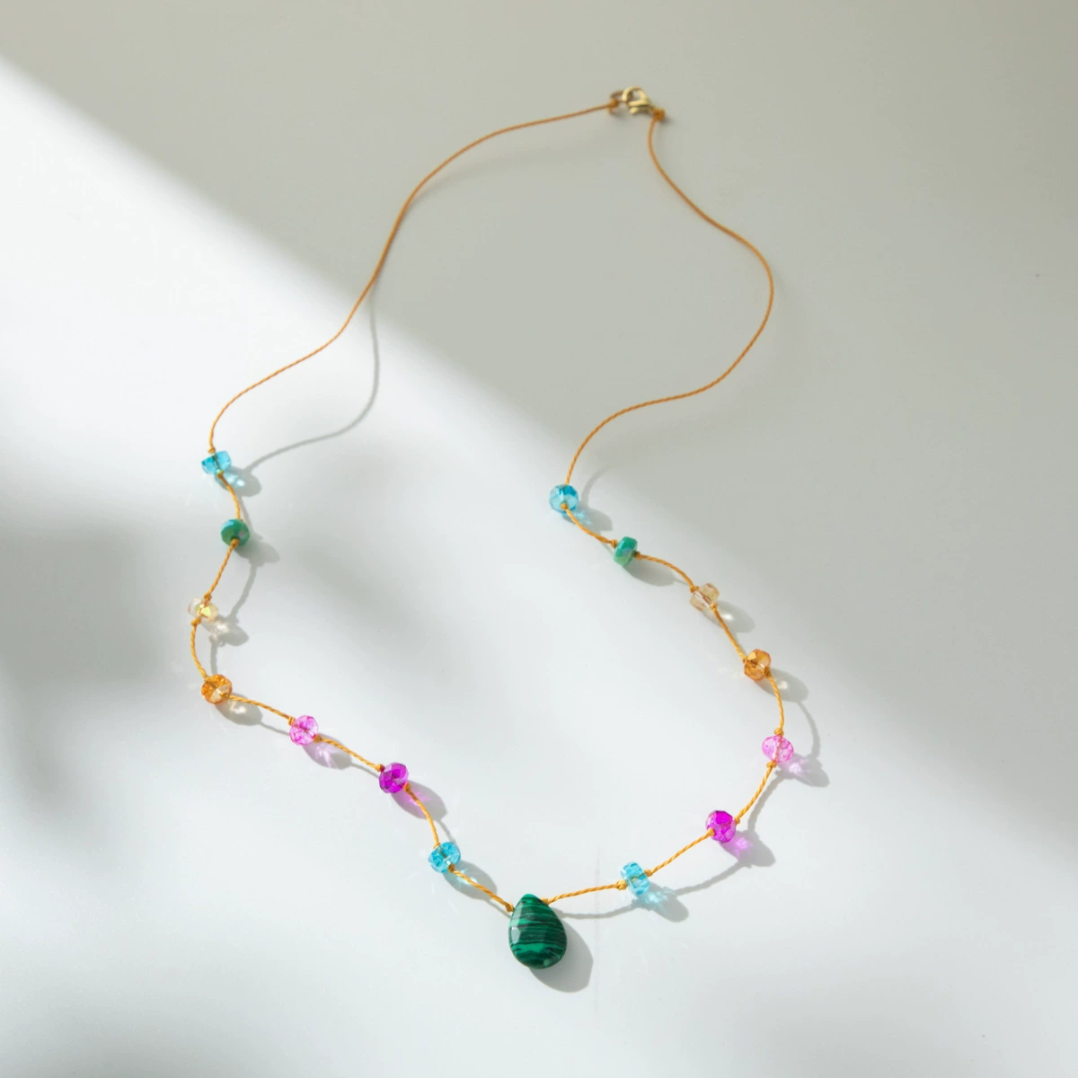 Amazon трансграничная мода Поп креативный дизайн из натурального камня цветной бисер простой универсальный многоцветный кулон ожерелье