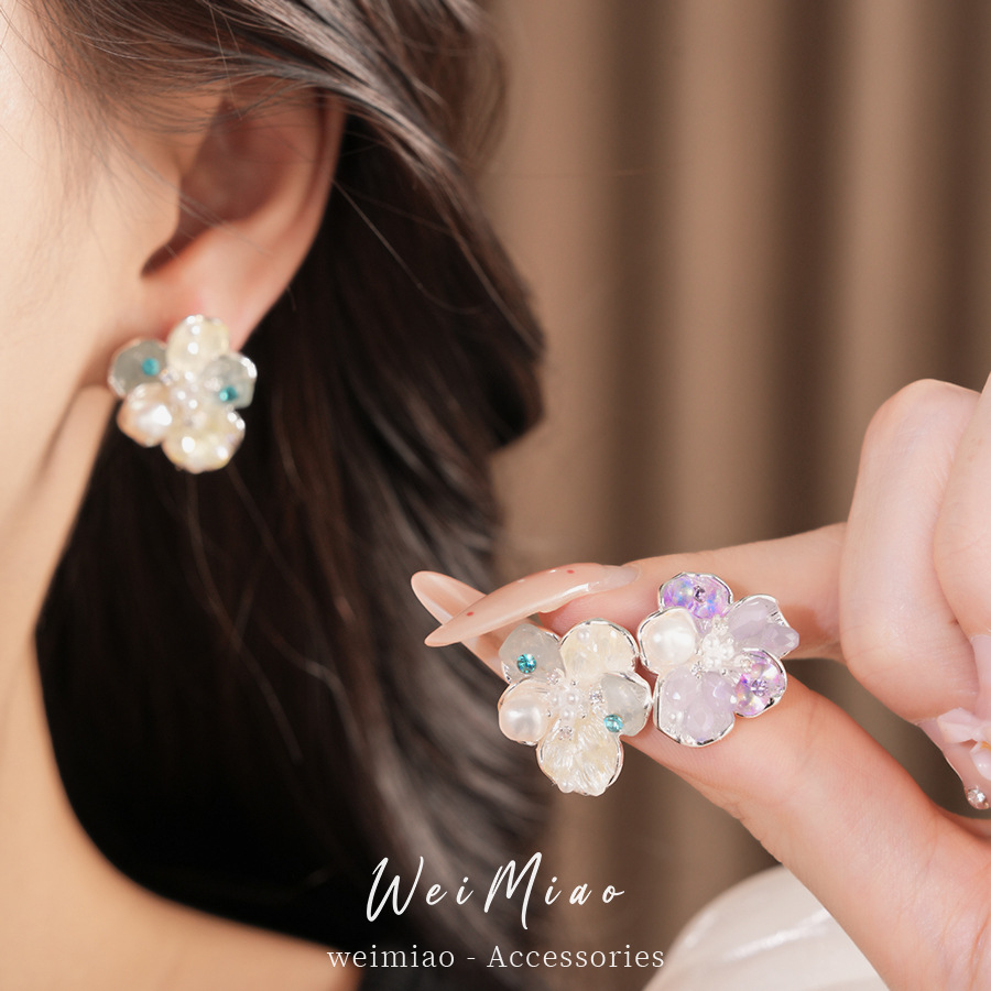 Agujas de plata flores de zircón perlas pequeñas perlas frescas temperamento dulce pendientes de moda ligero lujo alta sensación de auriculares al por mayor image 3