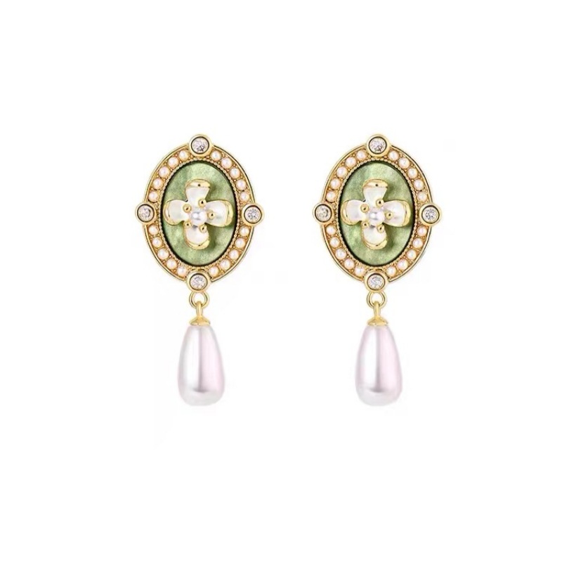 Copper retro elegant earrings from pearl