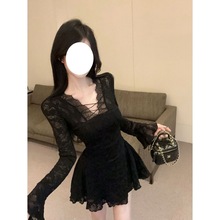 韩系性感镂空蕾丝长袖连衣裙气质收腰显瘦辣妹春季纯欲新款裙子