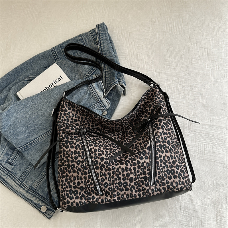 Tote para mujeres 2024 nueva mochila de viaje de gran capacidad, leopardo, mochila multifuncional, mochila de viaje ligera