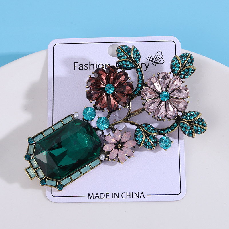 Brooches Classification Retro Pin Flower Alloy Inlay Rhinestones Women's Brooches