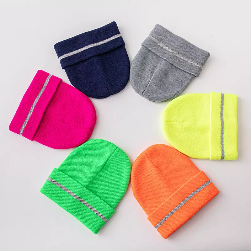 厂家定制 新款反光丝针织帽  秋冬季男女户外百搭防寒毛线帽