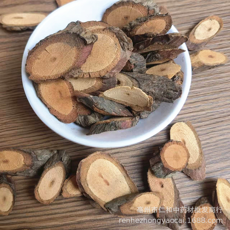 Dried Kadsura Root Hei Lao Hu 黑老虎根 Wholesale Raw Herb Kadsura coccinea Root Pieces specifications