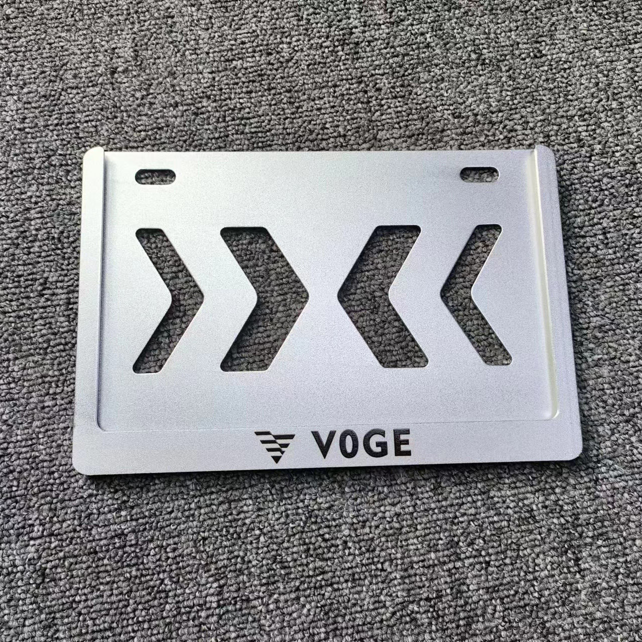 Plate Frame: Yamaha Nömrə qabı - v-66