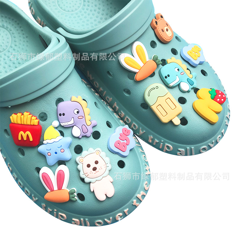 Lindo Super lindo zapatos hebilla Croc nuevo en Red estilo rojo jardín zapatos el mismo estilo agujero zapatos Decoración