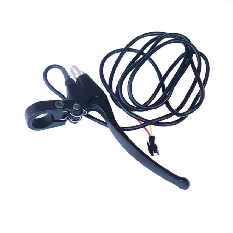 El mango del freno del scooter eléctrico está apagado