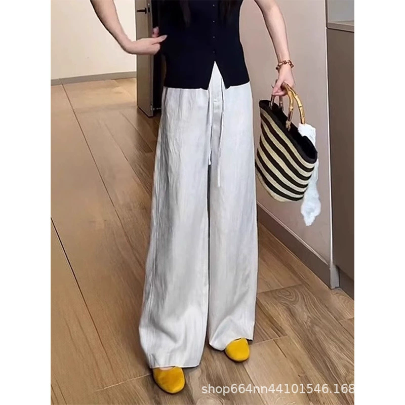 Новый стильный и повседневный женский костюм на лето 2025 года, с завышенной талией, стройнящий, универсальный комплект из двух предметов, модный и увеличивающий рост для женщин небольшого роста.