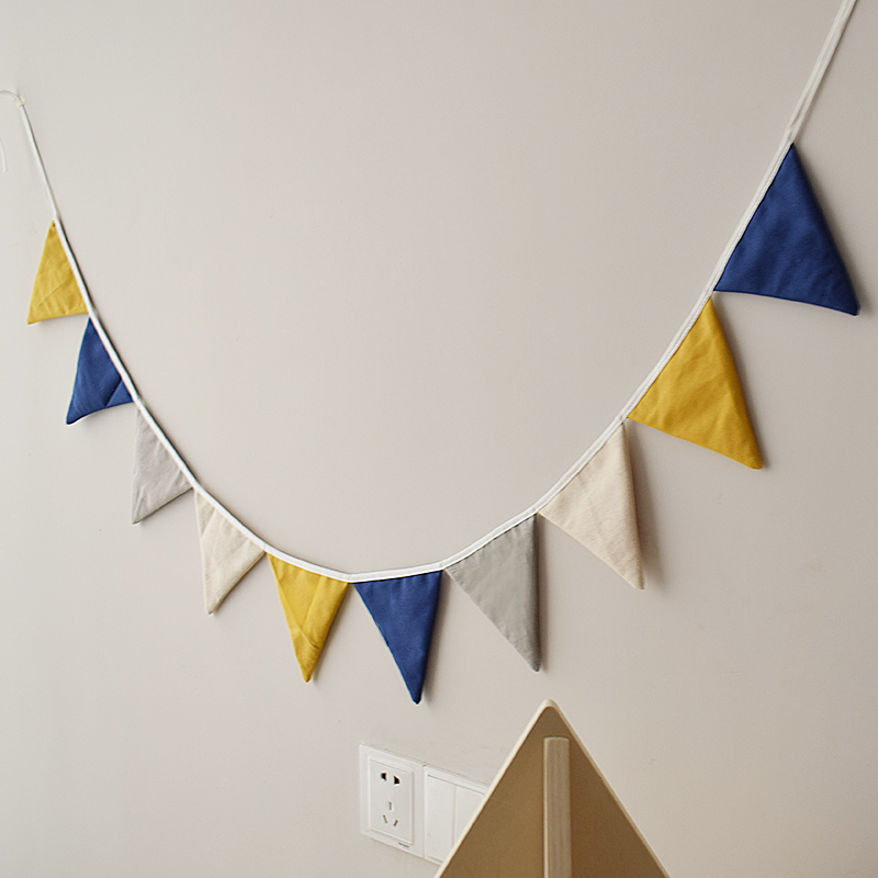 ★ ☆ Blue white yellow pennant ★ ☆