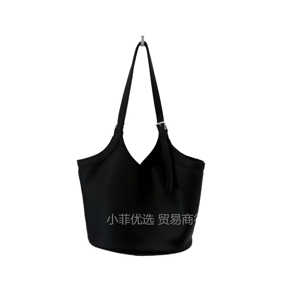 새로운 부드러운 가죽 토트 백 틈새 디자인 캐주얼 한국 스타일 어깨 가방 여성 대용량 유행 휴대용 통근 가방