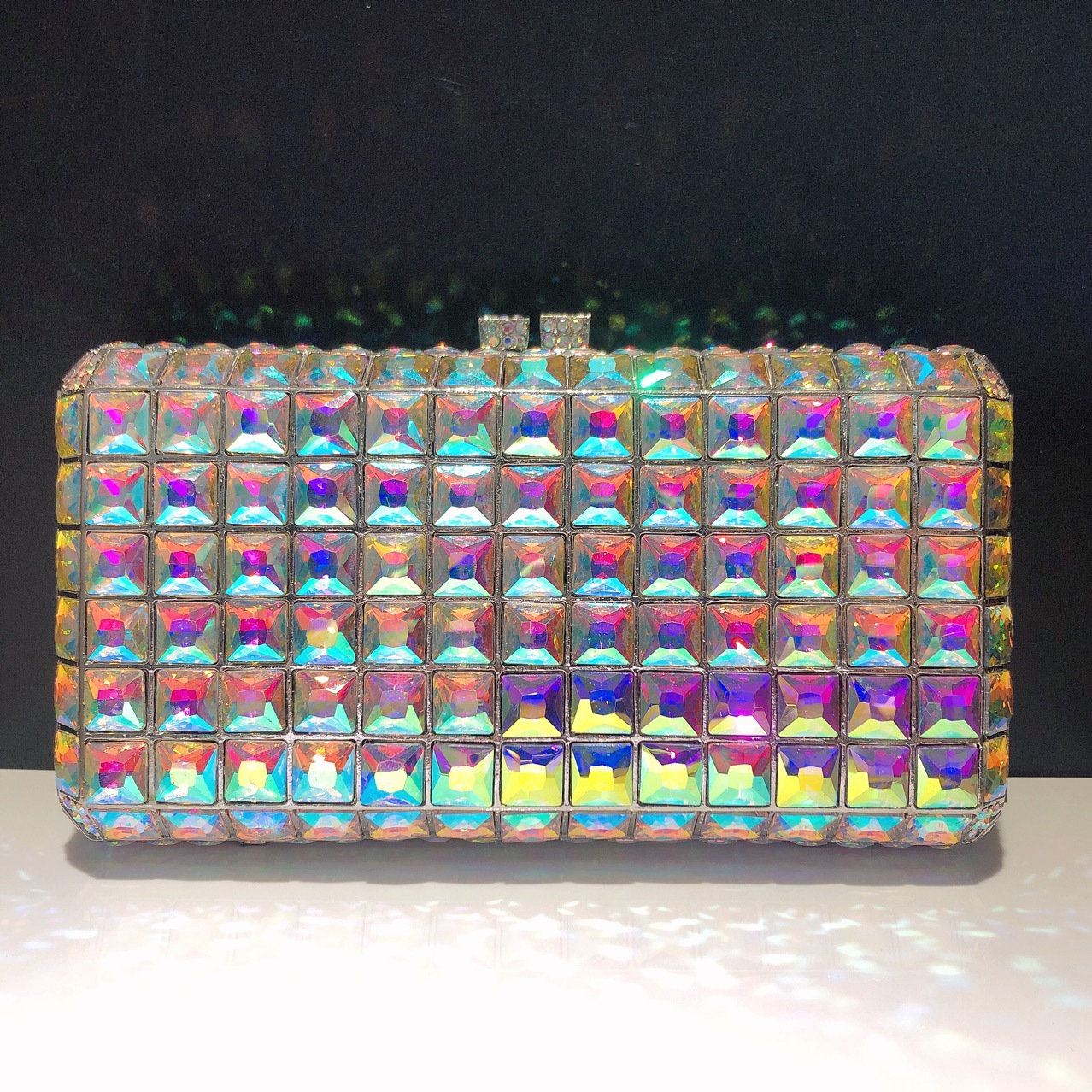 Fuente transfronteriza de cristal sólido con diamantes bolsas de banquete de maquillaje cuadrada horizontal bolsas de banquete de mano embrague duro