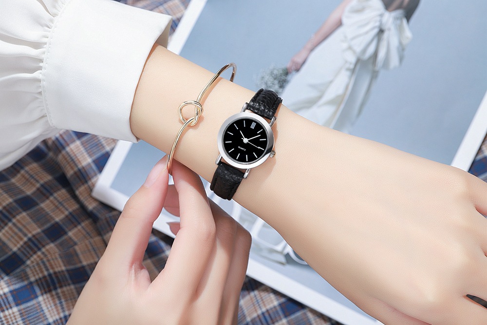 Pinduoduo Ny och Personlig Doftande Stil Student Dammode Enkel Liten Urtavla Bältesklocka_voghion.com