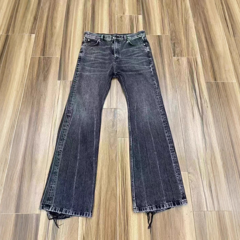 Paris Cow King Demna Flared 22Fw Washed and Distressed Micro-Flared Jeans 91Yxng Same Style Paris Cow King Demna Flared 22Fw Washed and Distressed Micro-Flared Jeans 91Yxng Same Style