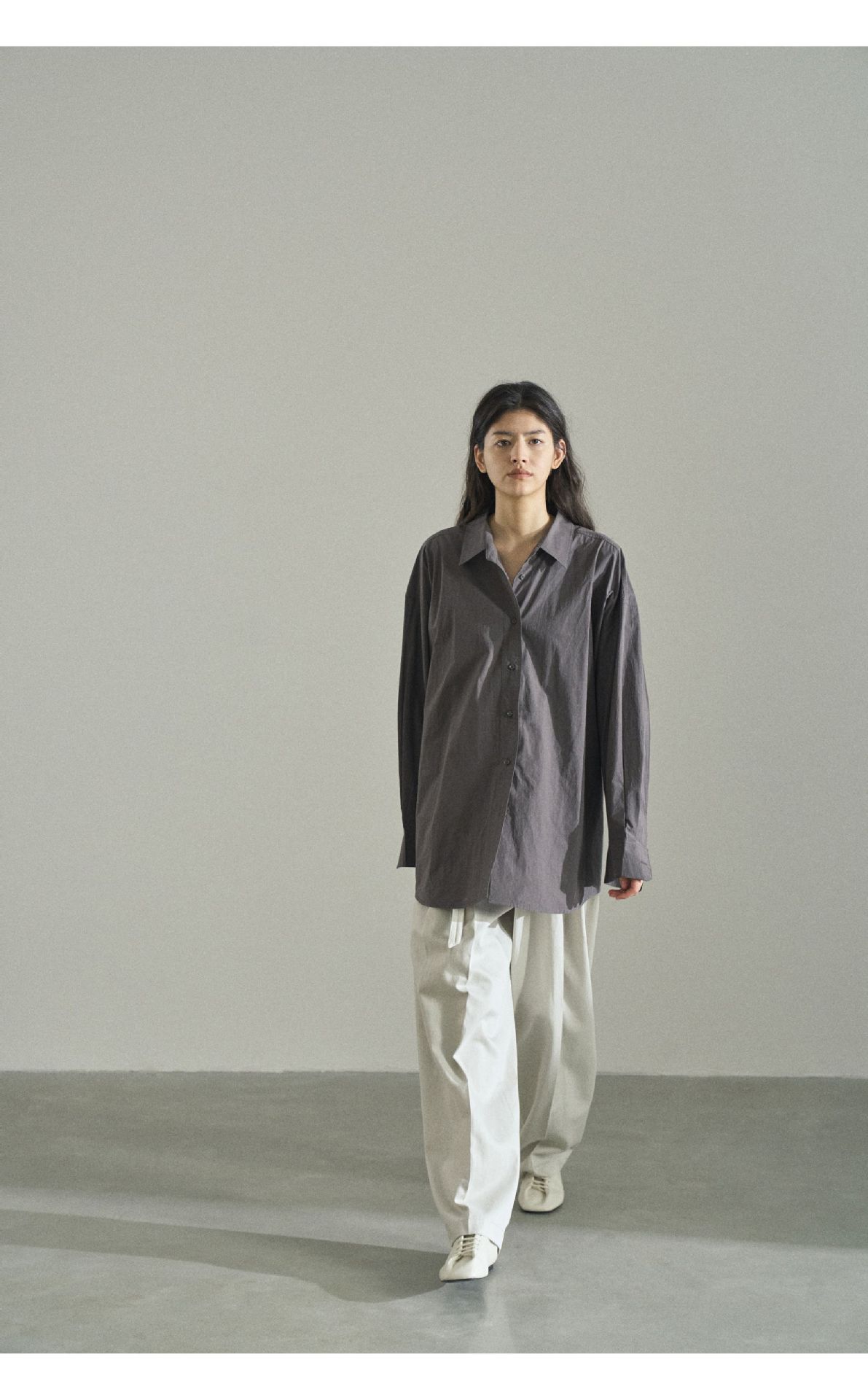 【识几】轻柔棉质龟背衬衫春夏新款经典oversize宽松廓形女M6187-阿里巴巴