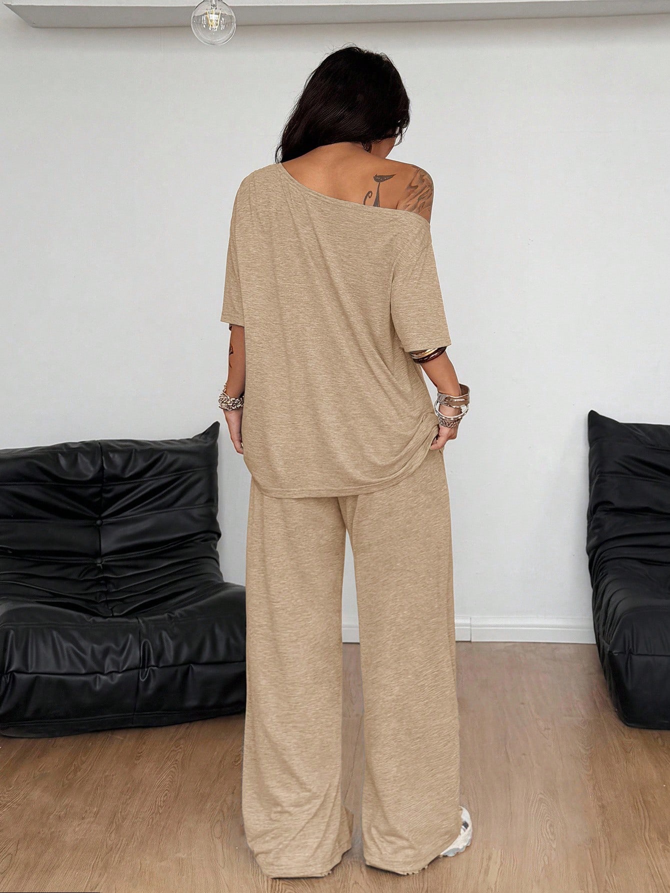 2026 Women's Casual Solid Color Oblique Neck Wide Leg Pants Set Sports Two-piece Set Loose Pants_ecoleips.com