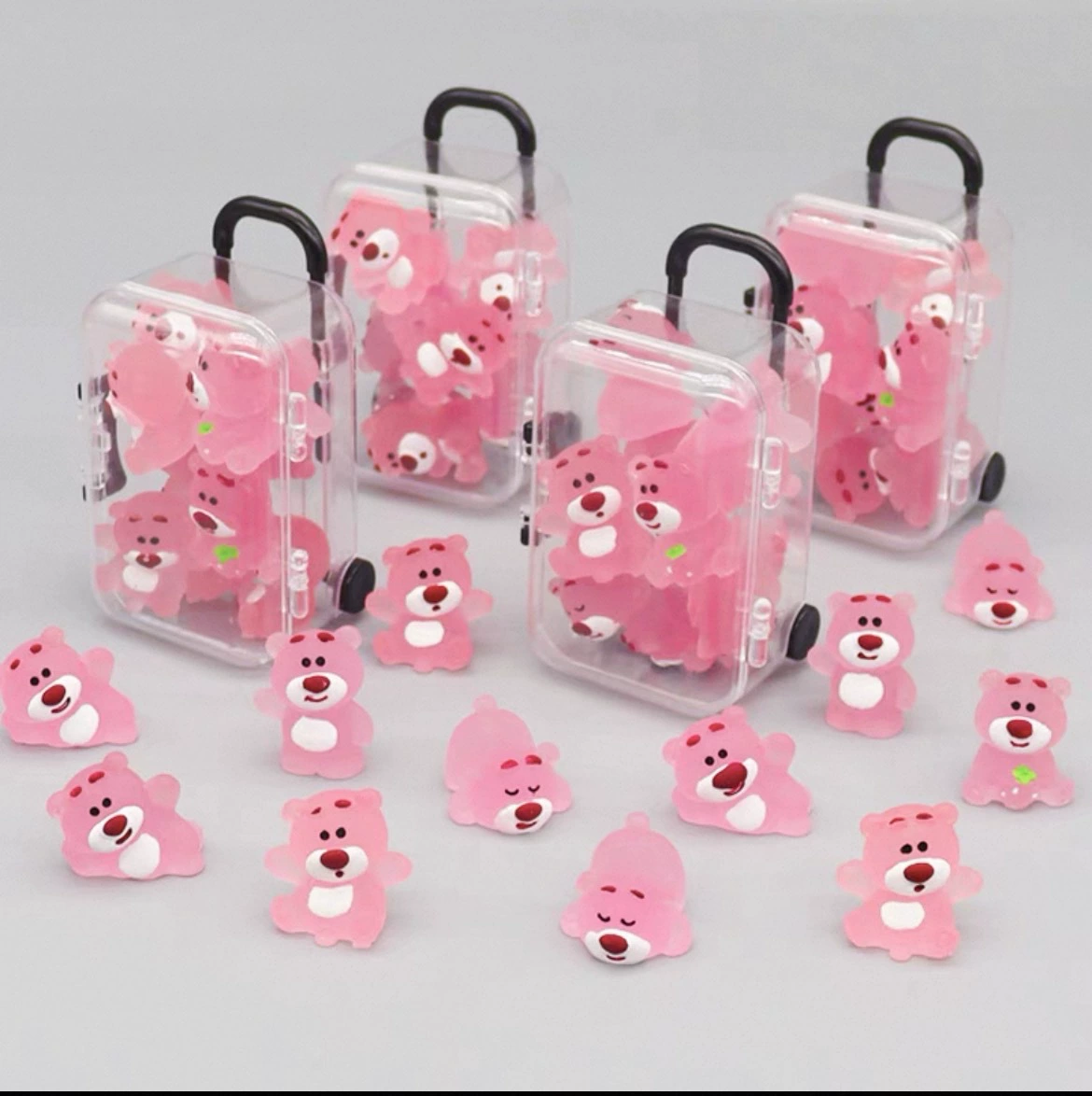 Новый чемодан с милым клубничным медведем, центральный экран управления, декоративная кукла для снятия стресса, интерьер автомобиля, интернет-знаменитости, декоративные украшения для машины