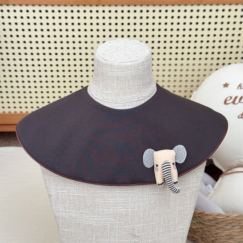 1pipe doll black background elephant 10