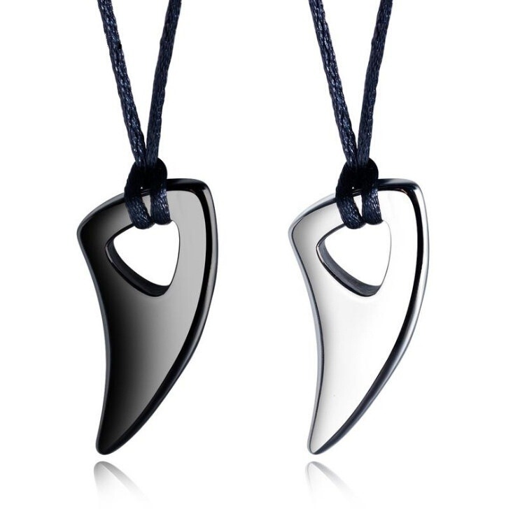 Japanese and Korean fashion personality trendy men's titanium steel necklace street hip hop Joker spike stainless steel pendant jewelry wholesale