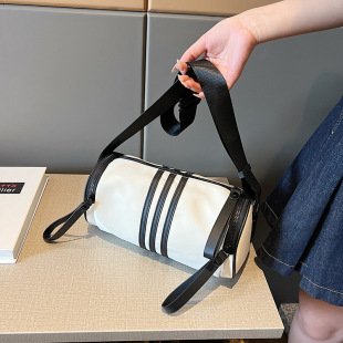 Popular Cylindrical Bag for Women 2025 New Casual Shoulder Crossbody Bag Stripesd Sports Unisex Versatile Large Capacity