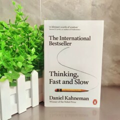 Thinking Fast and Slow 英語版 Thinking Fast Slow 思考が速いと遅い