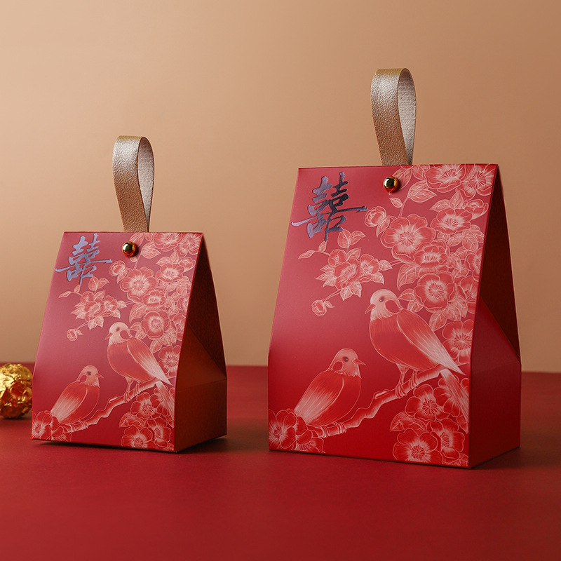 "the red color of ""double happiness"" on the eyebrows"