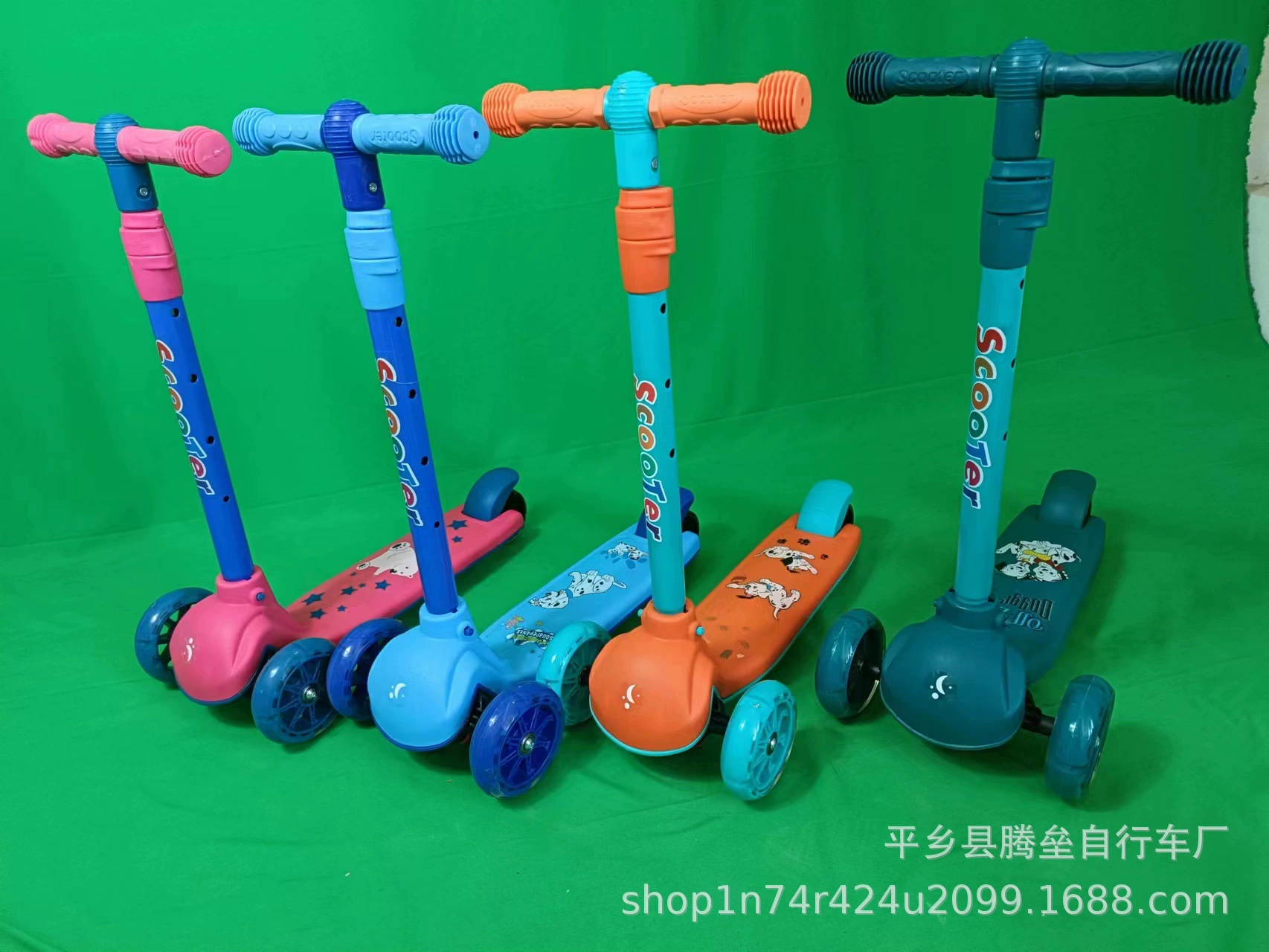 Детский самокат с сиденьем, 1–6–12 лет, три в одном