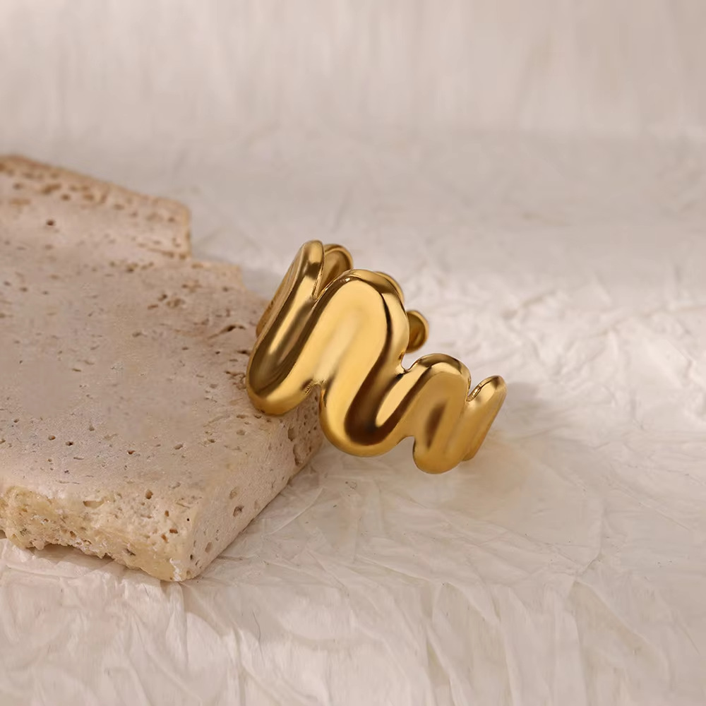 8g Weight 0.03µm-0.05µm Gold Plating Thickness PVD Coated Gold Plating Process Real Gold Plated Plating Material Stone-Free Inlay Material Open Rings Classification 1 Piece Quantity Casual, Daily Occasion 304 Stainless Steel Material Solid Color, Lines Pattern All Seasons Season Unisex Gender Simple Style, IG Style Style Waterproof Non Tarnish, Plating Craft Gold, Silver Color PVD Coated Real Gold Plated 18K Gold Solid Color Lines Titanium Steel Simple Style IG Style Waterproof Non Tarnish Open Rings 7