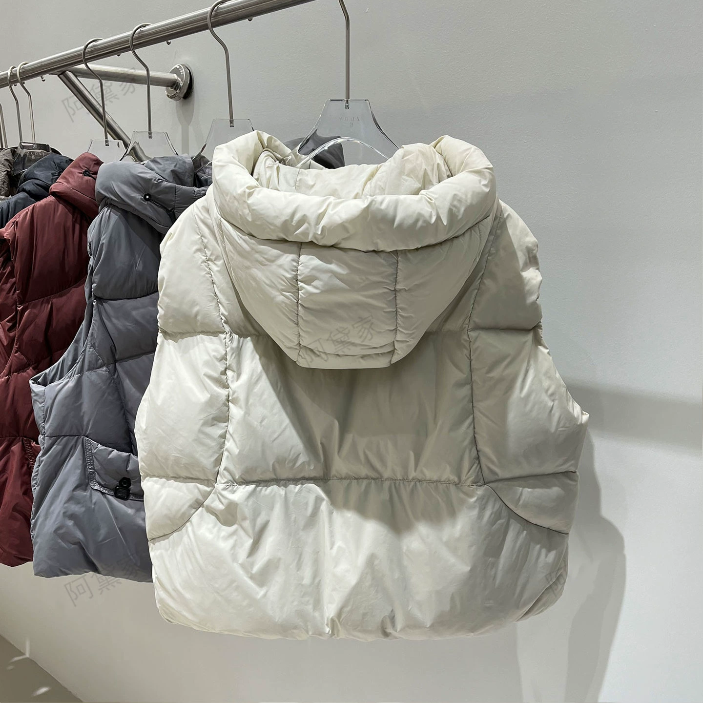 Retro T-shirt with down, winter vest, light and thin jacket, oversize