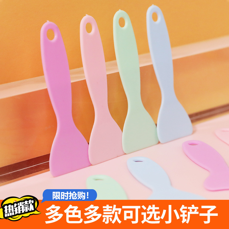 In-Stock Multi-Functional Plastic Scraper Tool for Film Application, Sticker Application, and Macaron-Themed Journaling