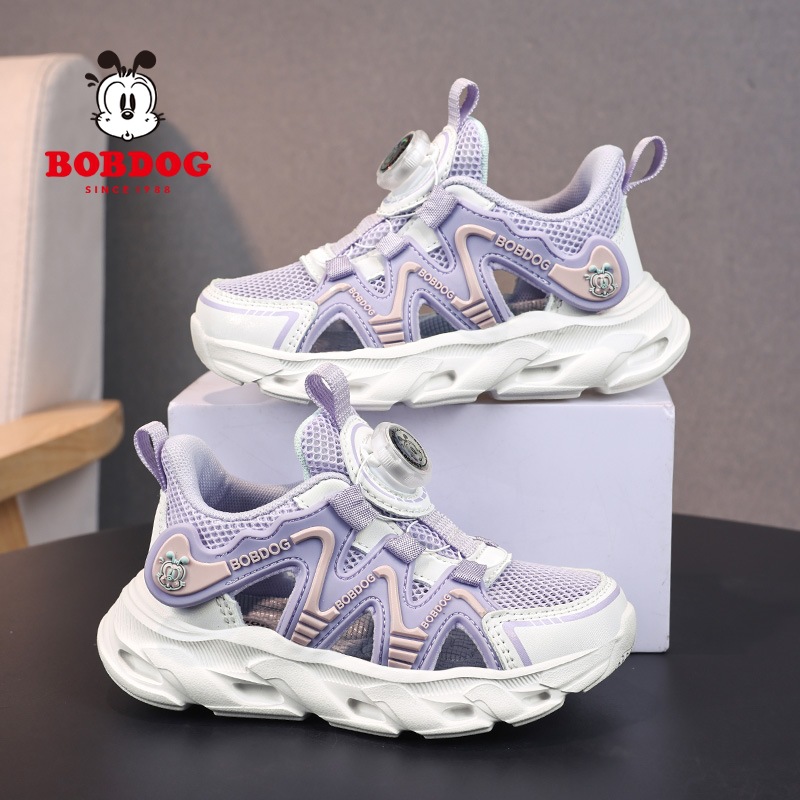 Fashionable breathable sneakers