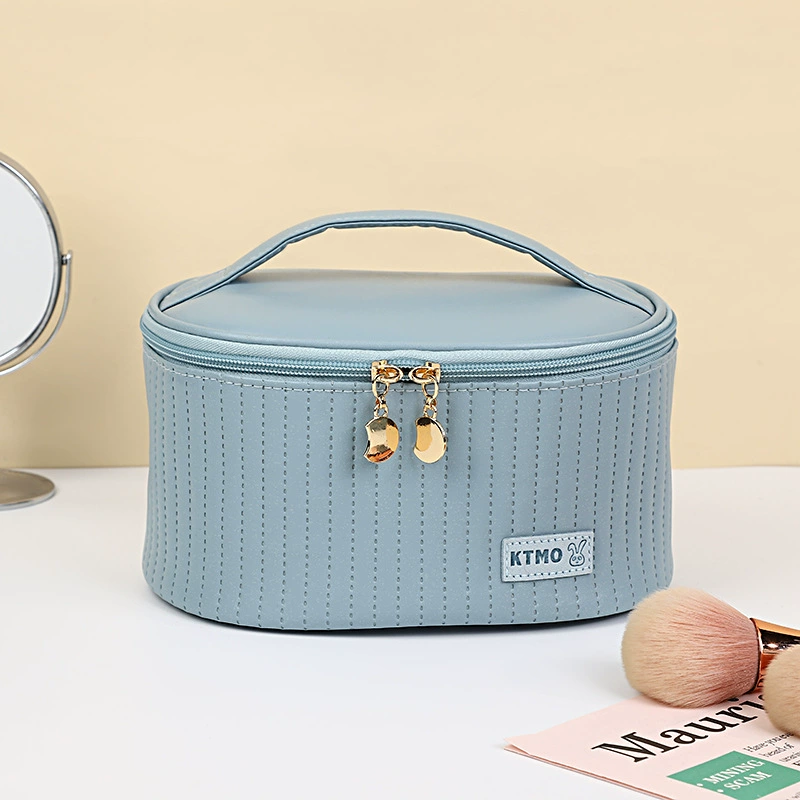 Polyurethane Cosmetic Bag, Handheld Waterproof Organizer, Spacious 24.2×19.6×3.6 cm