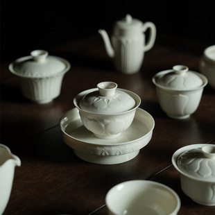 ���ζ��G���մɶ����w�����ֹ����񹦷����ݲ��Ʒ�������˱�