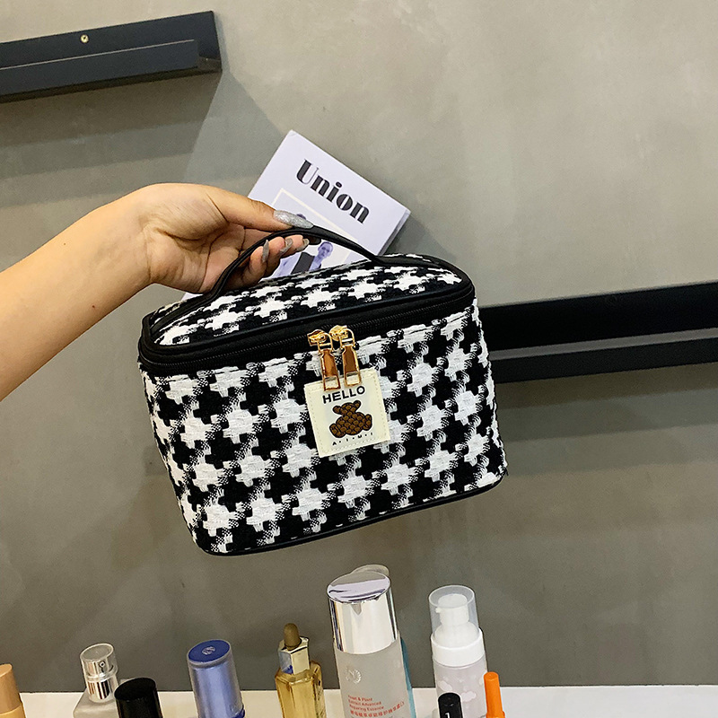 Bolsa de Cosméticos de Alta Gama para Mujer, Estilo 2024, Bolsa de Almacenamiento de Maquillaje Portátil, Bolso Multifuncional de Celebridad de Internet, Venta al por Mayor