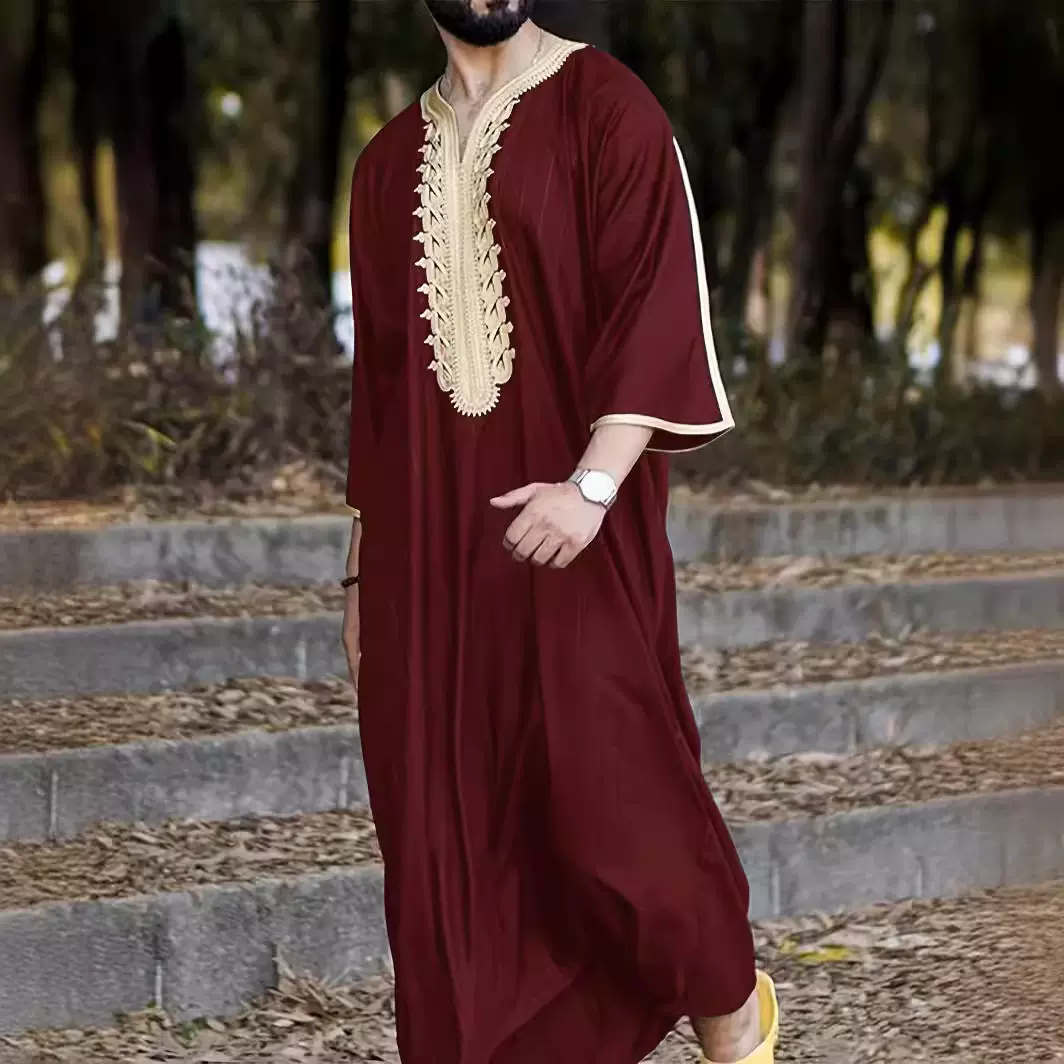 2025年跨境男装阿拉伯长袍宽松V领中东短袖刺绣纯色穆斯林 长袍