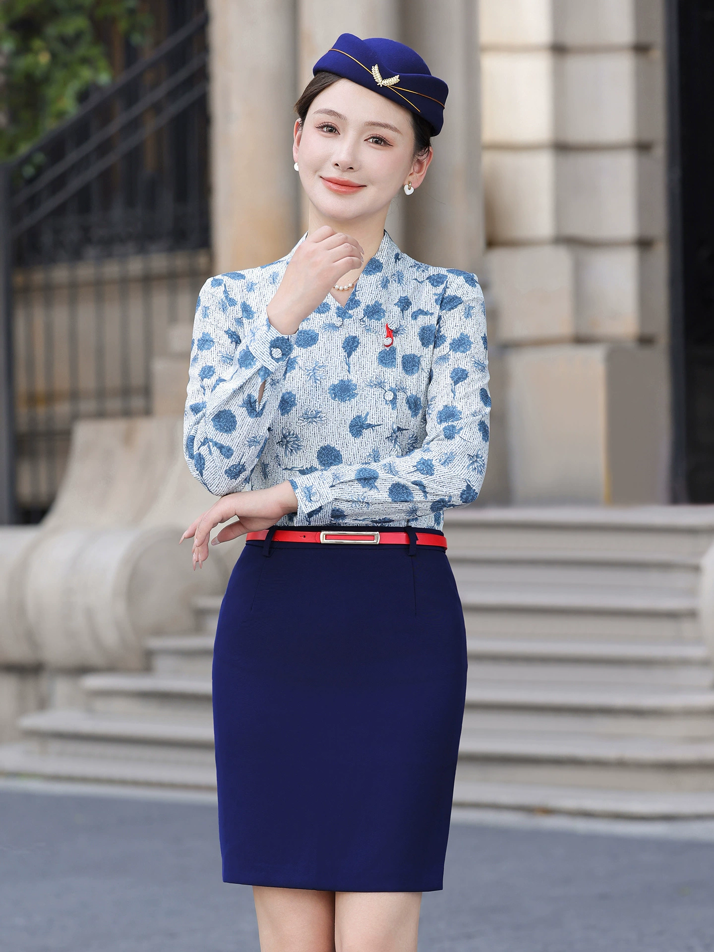 China Eastern Airlines stewardess professional workwear blue and white porcelain shirt female autumn flight attendant workwear front desk reception etiquette uniform