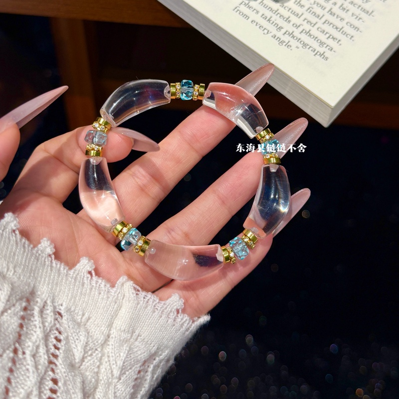 Curved Horn-Shaped White Crystal Bracelet, Versatile Accessory for Crafts, DIY Beaded Bracelet, Spacer Beads, Braided Rope Pendant, Creative Accessory