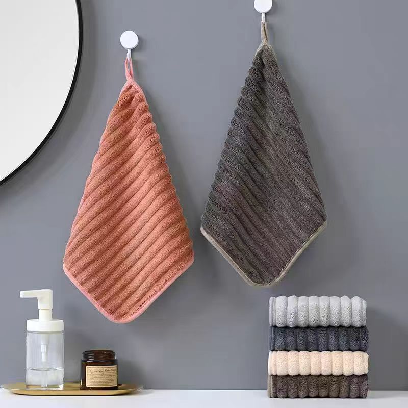 Source Manufacturer Wholesale Hanging Cute Household Kitchen Hand Towels Super Soft and Absorbent Special Coral Velvet Square Towels