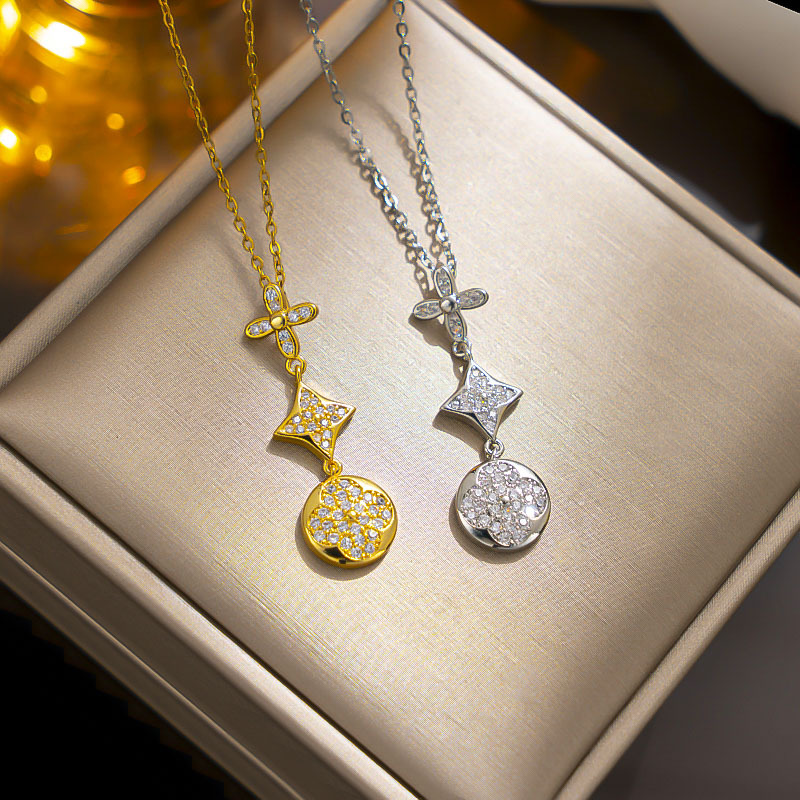Collana a fiore di lusso in acciaio titanio per donna stile raffinato_voghion.com