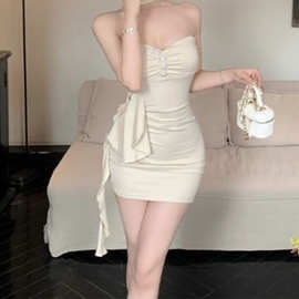 美式性感挂脖水钻拼接不规则飘带设计纯欲包臀抹胸连衣裙女装夏季