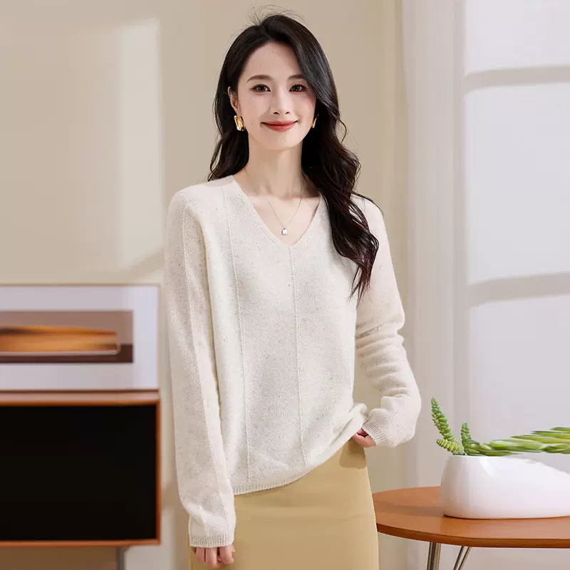 秋冬新款V领宽松羊绒衫女廓形羊毛打底衫大码针织衫纯色毛衣套头