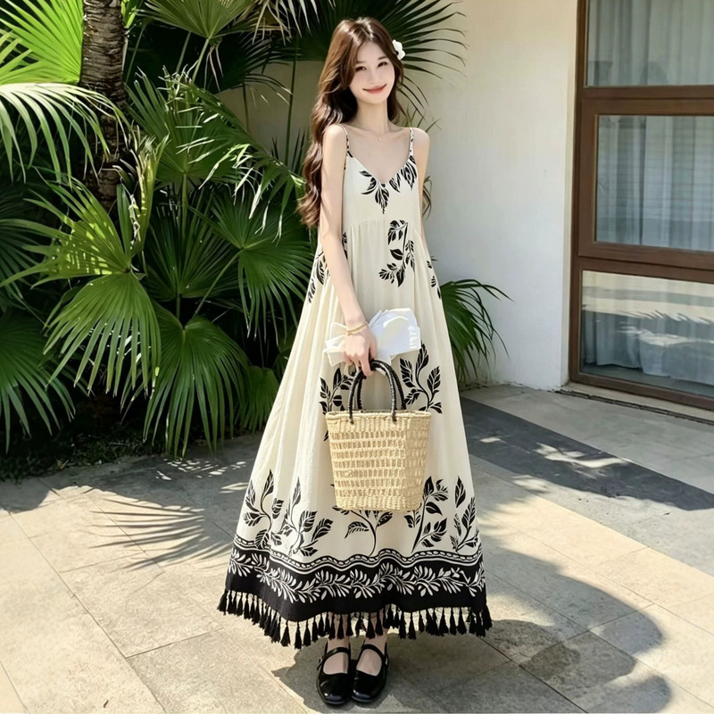 Women's Summer Dress, Sleeveless, Strapless, Bohemian Style, Yunnan Travel Outfit, Beach Vacation, One-Piece, Dropshipping Women's Summer Dress, Sleeveless, Strapless, Bohemian Style, Yunnan Travel Outfit, Beach Vacation, One-Piece, Dropshipping