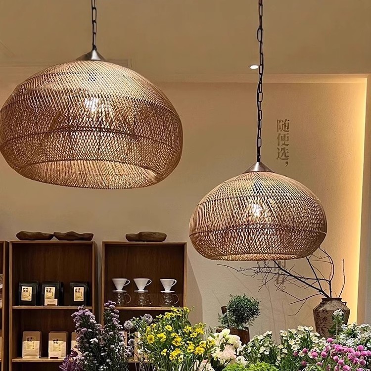 Lámpara de restaurante de estilo medieval de estilo retrógrado japonés sala de té Zen sala de estar bar lámpara de mesa de caña