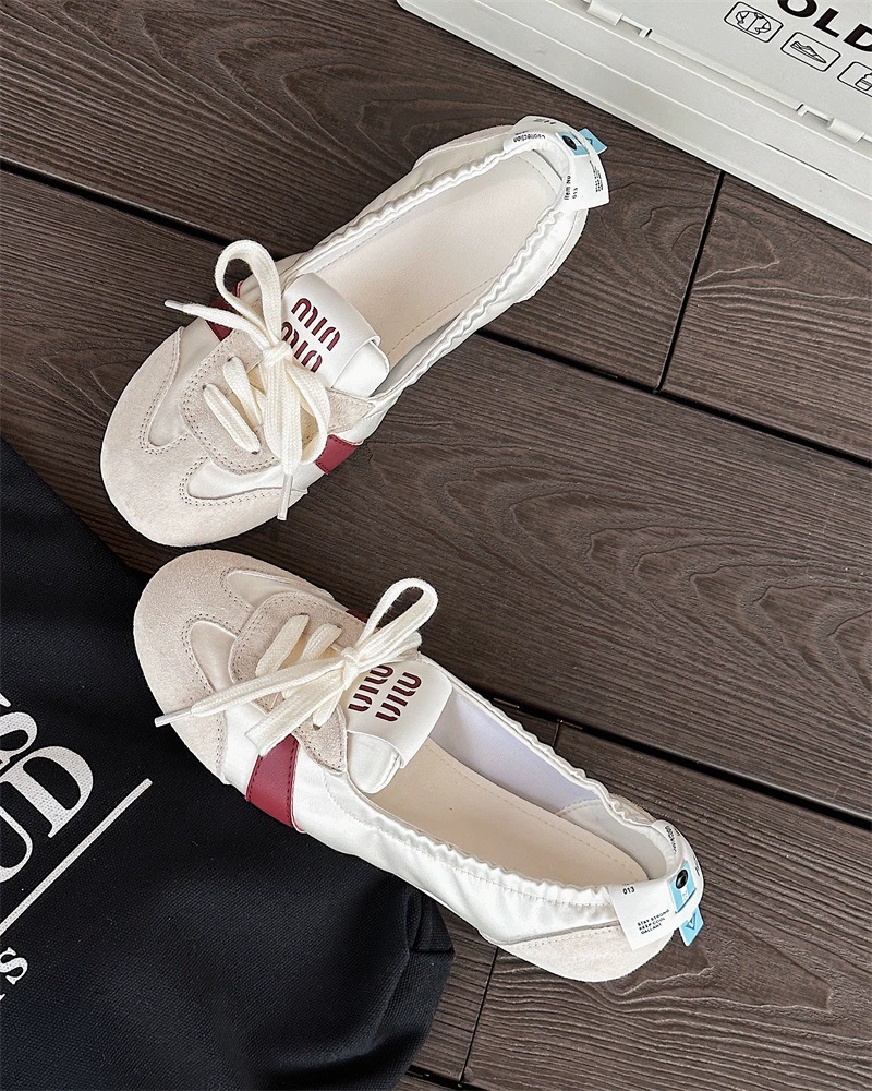 Кроссовки 35–40, кроссовки в стиле Chanel на шнуровке, разноцветные повседневные туфли