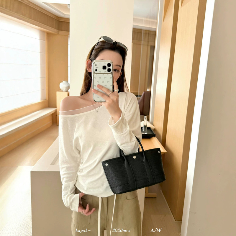 New for autumn! 【KAPOK】Stylish one-shoulder collar versatile lace patchwork waist-slimming blouse 61095 New for autumn! 【KAPOK】Stylish one-shoulder collar versatile lace patchwork waist-slimming blouse 61095